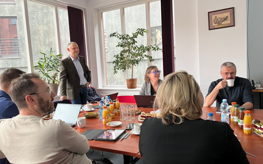 Grupy robocze wyznaczają potrzeby i kierunki inteligentnych specjalizacji